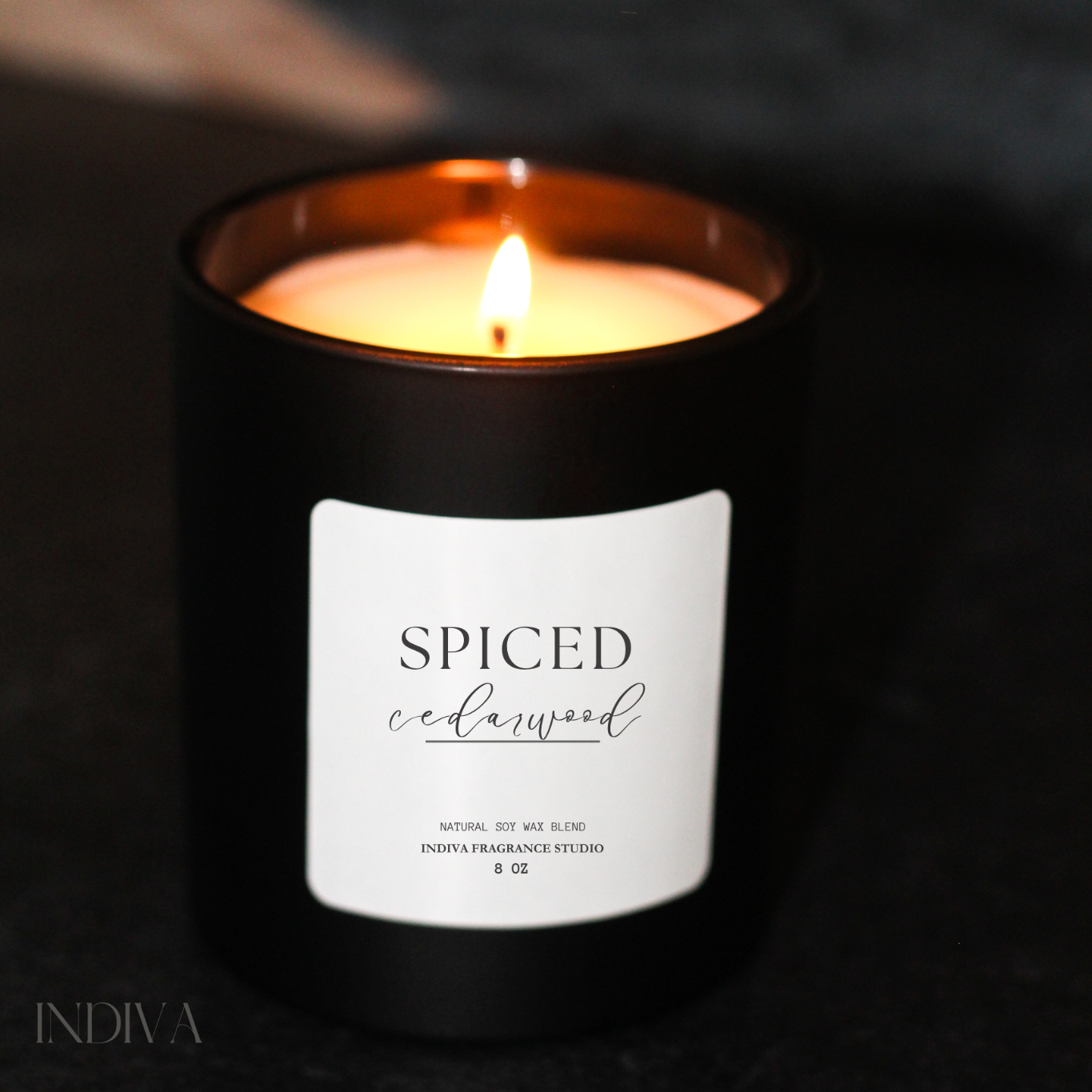 Oak Noir Classic Candle